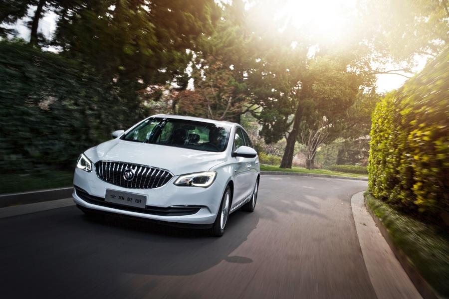  Buick Excelle GT 2015 года  (фото 17 из 19)